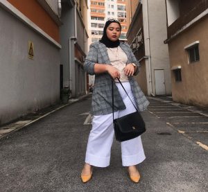 Referensi Baju Orang Gemuk Berhijab Modern