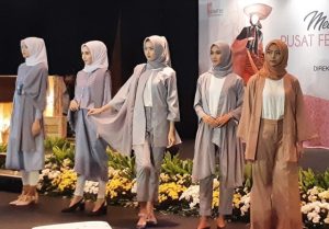 Tren Global Hijab Dan Fashion Muslim